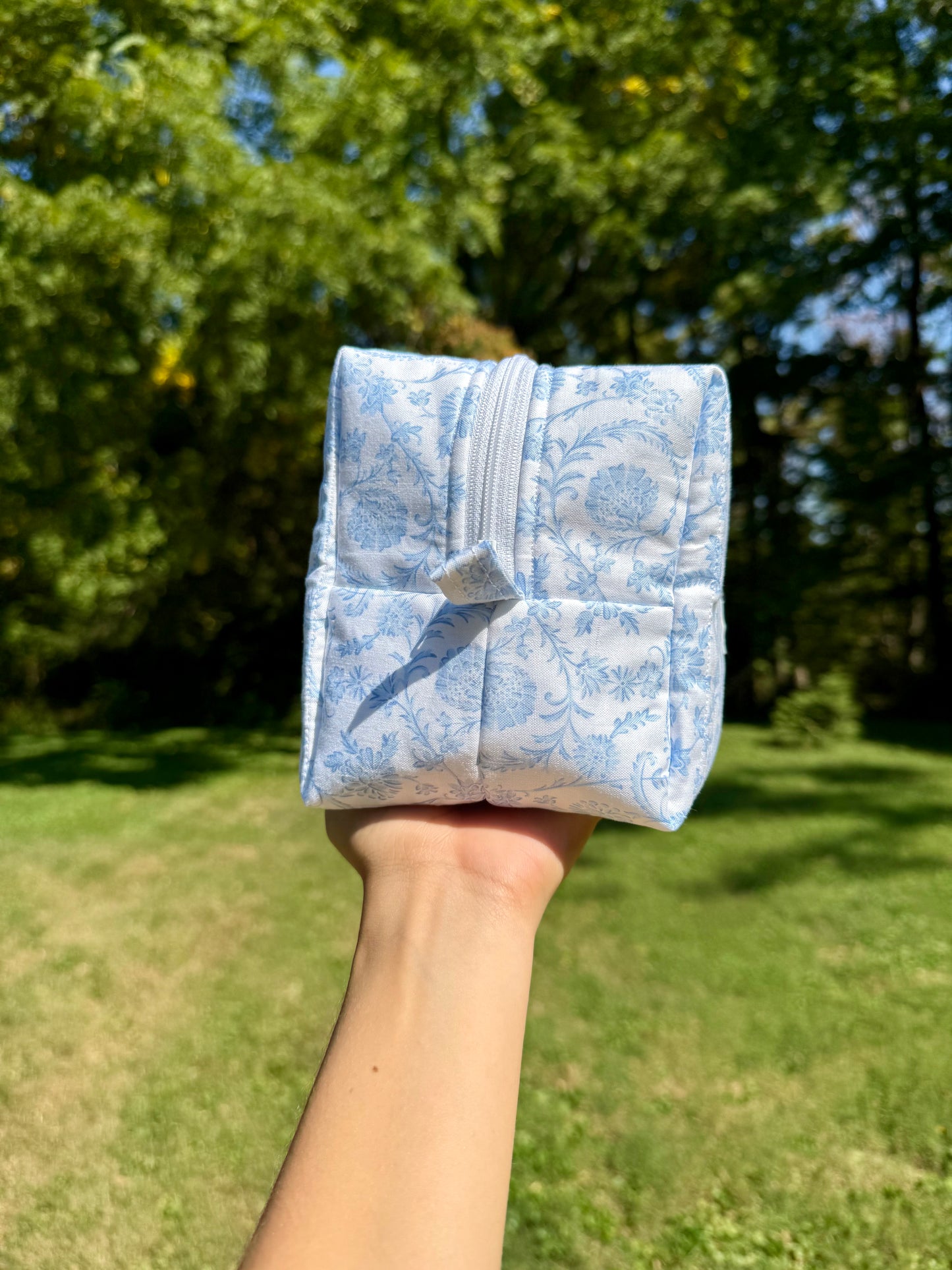 Heavenly Vine - Makeup Bag