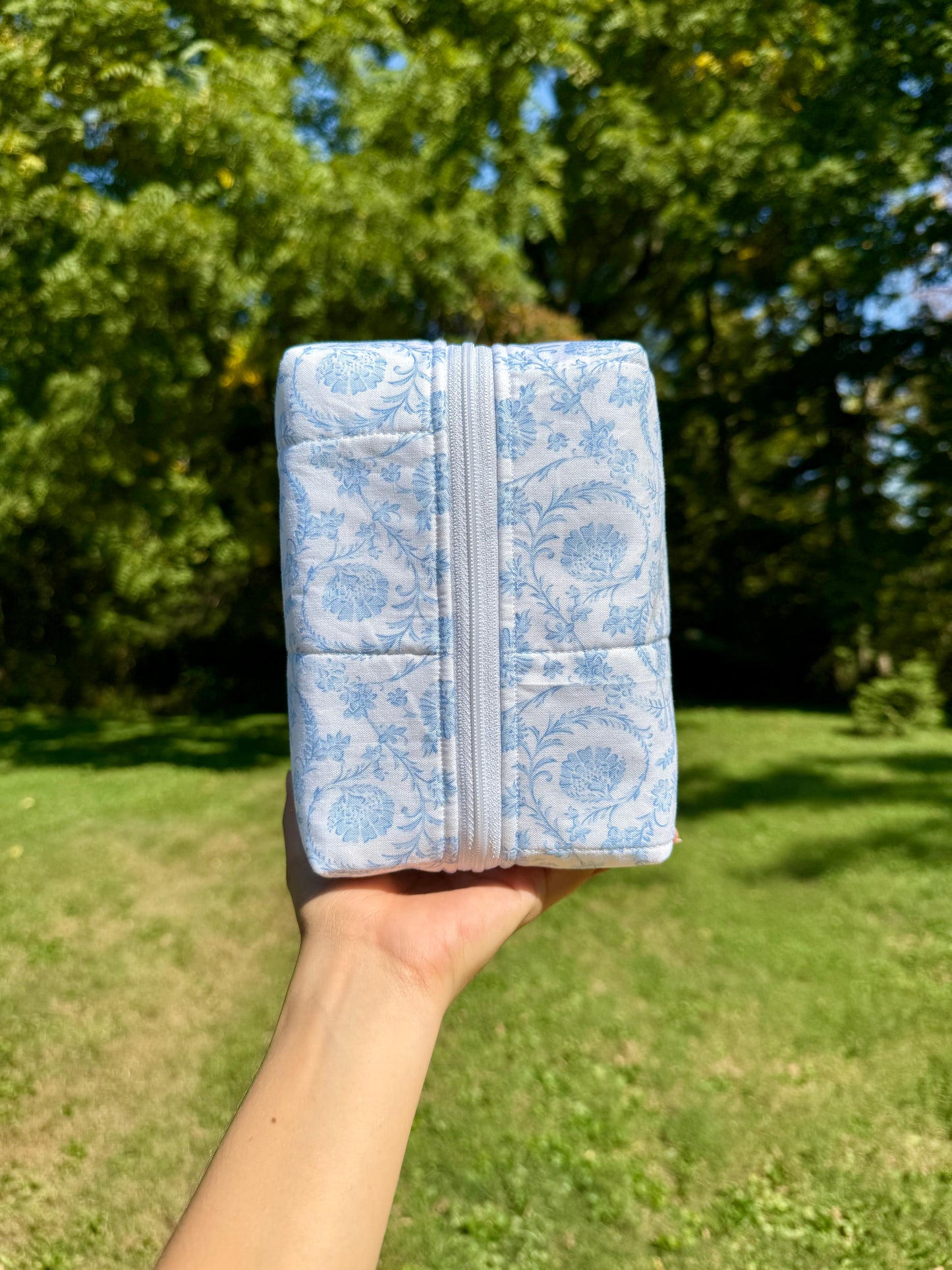 Heavenly Vine - Makeup Bag