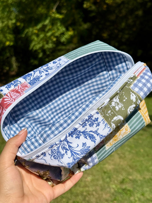 Patchwork Garden - Makeup Bag
