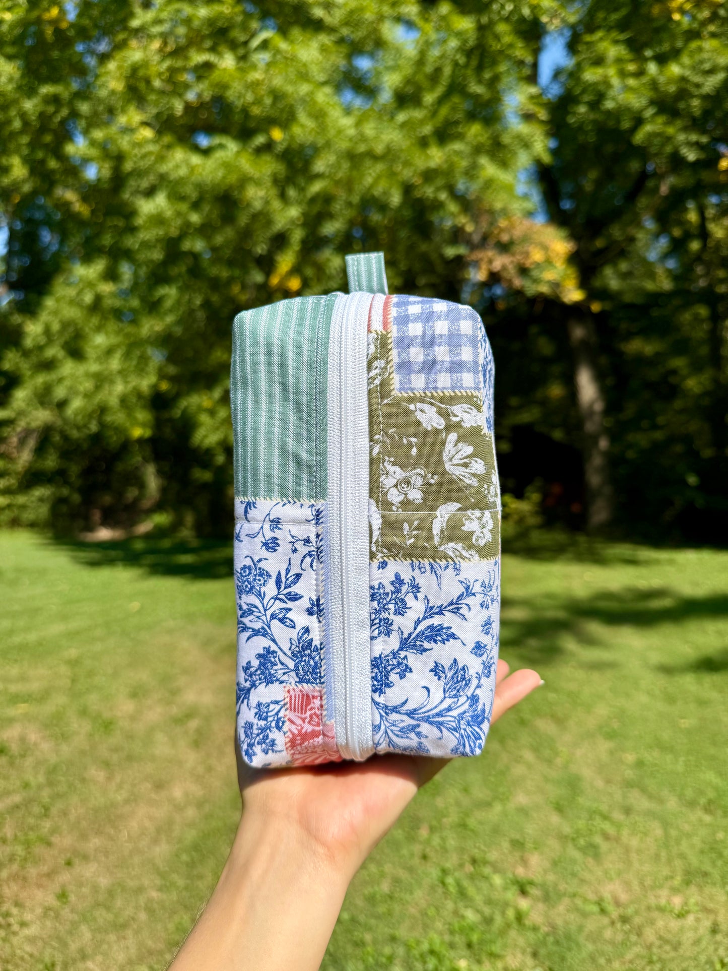 Patchwork Garden - Makeup Bag