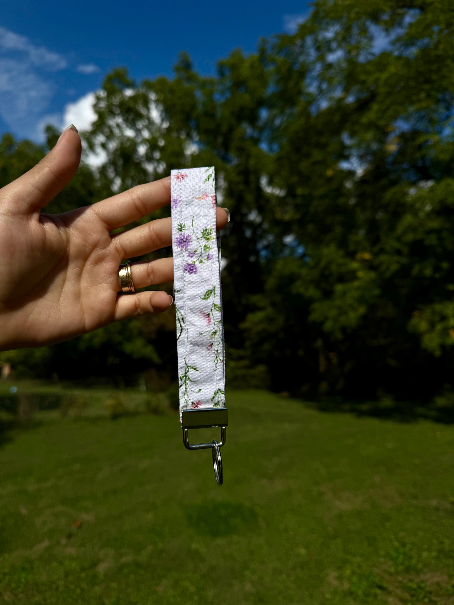 Confetti Florals - Wristlet