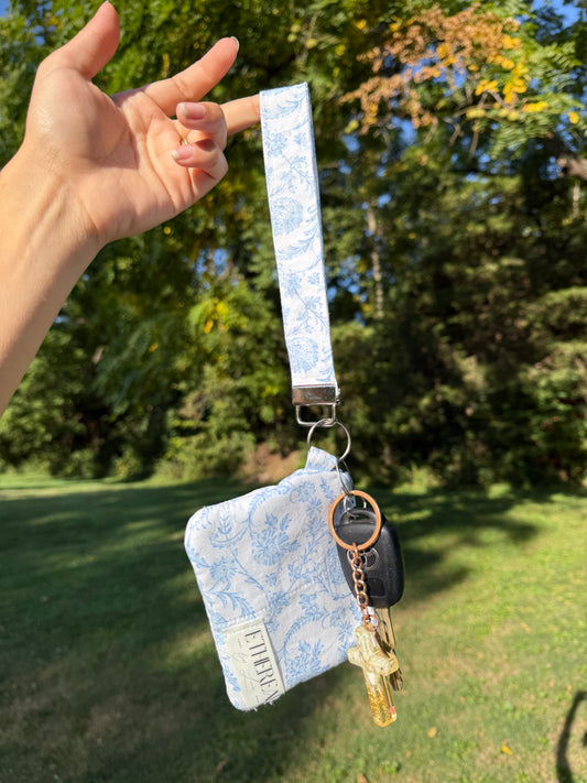 Heavenly Vine - Wristlet