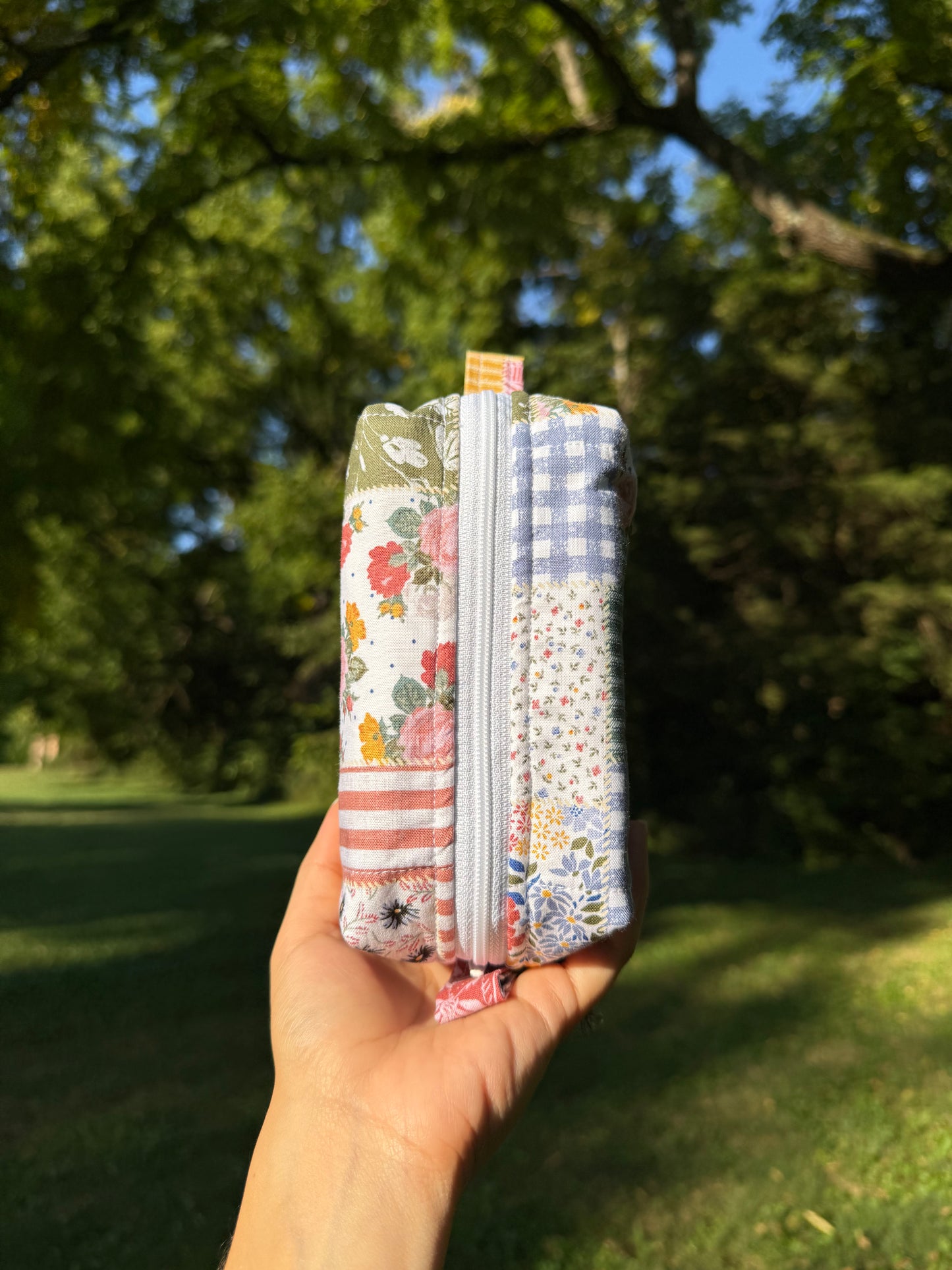 Patchwork Garden - Mini Makeup Bag